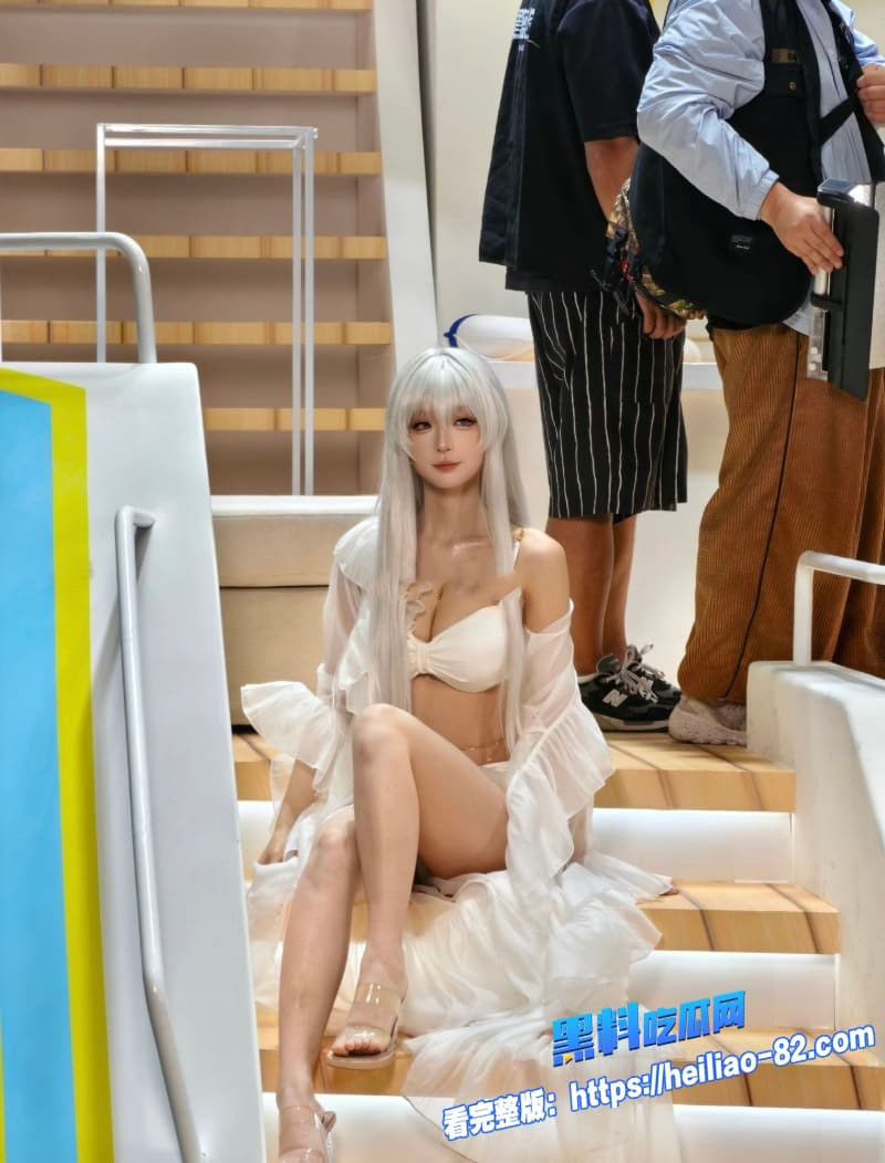 萤火虫漫展变偷拍天堂Cosplay规则形同虚设福利妹子暴露拉满现场偷怕的直呼过瘾19