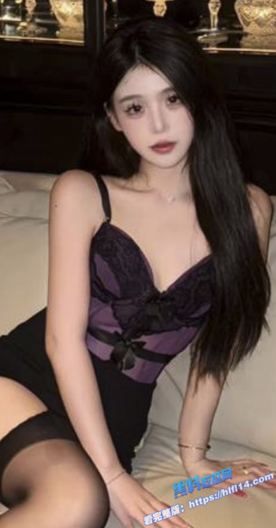 极品反差美女 外面的你清冷靓丽 床上的你浪荡不羁 把女友调教成女奴 脱下丝袜就是干！2