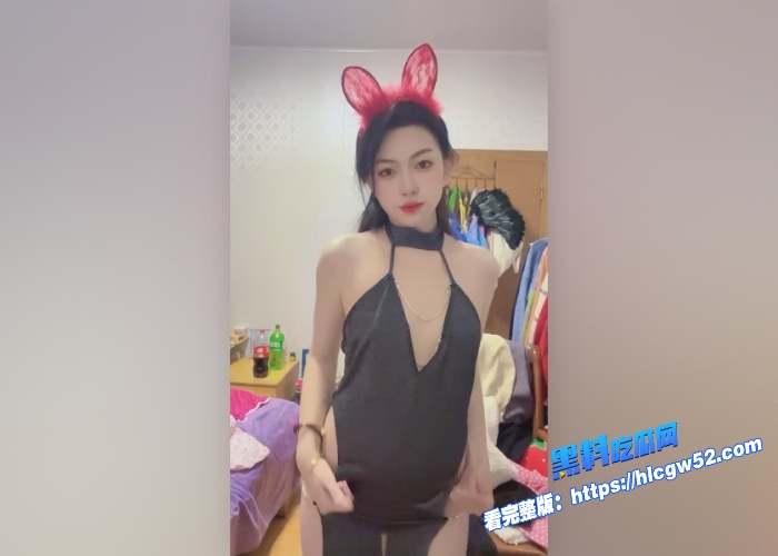 推特网红子子喜抖音风性感裸舞各种情趣装层出不穷抖奶甩臀骚态尽显 图1WH700x500px 推特网红子子喜抖音风性感裸舞各种情趣装层出不穷抖奶甩臀骚态尽显 图1WH700x500px