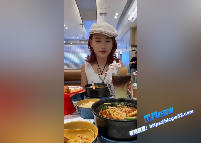 抖音网红情侣 黑马和苦练化妆的晚樱分手 樱子劈腿摄影师 大量证据和视频被曝光 网友们纷纷炸锅15 抖音网红情侣 黑马和苦练化妆的晚樱分手 樱子劈腿摄影师 大量证据和视频被曝光 网友们纷纷炸锅15