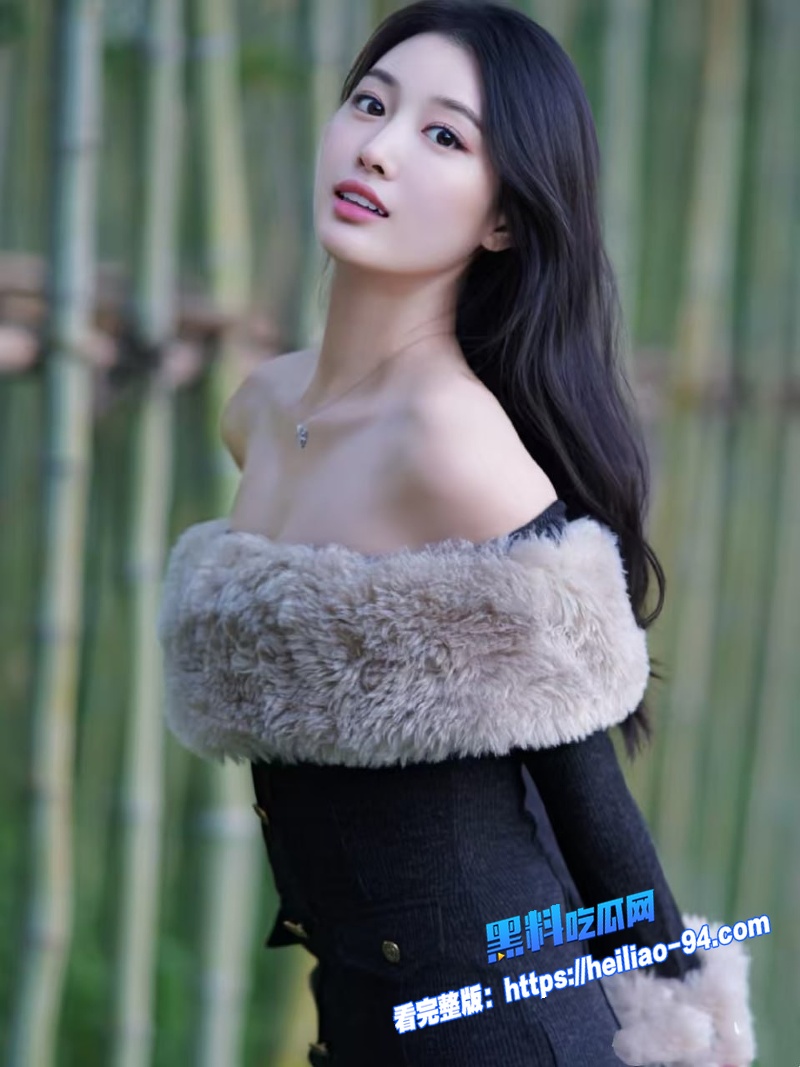 长腿足球宝贝 Cola酱白长筒袜侍奉金主骑乘主动扭腰吞吐后入扛腿猛干中出内射颤抖 浓精灌满子宫图6