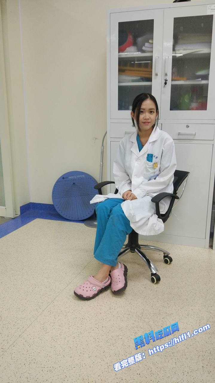华南医科大学 梁晨 被男友操的语无伦次叫爸爸 喜欢跑步健身的逼一定很紧！4