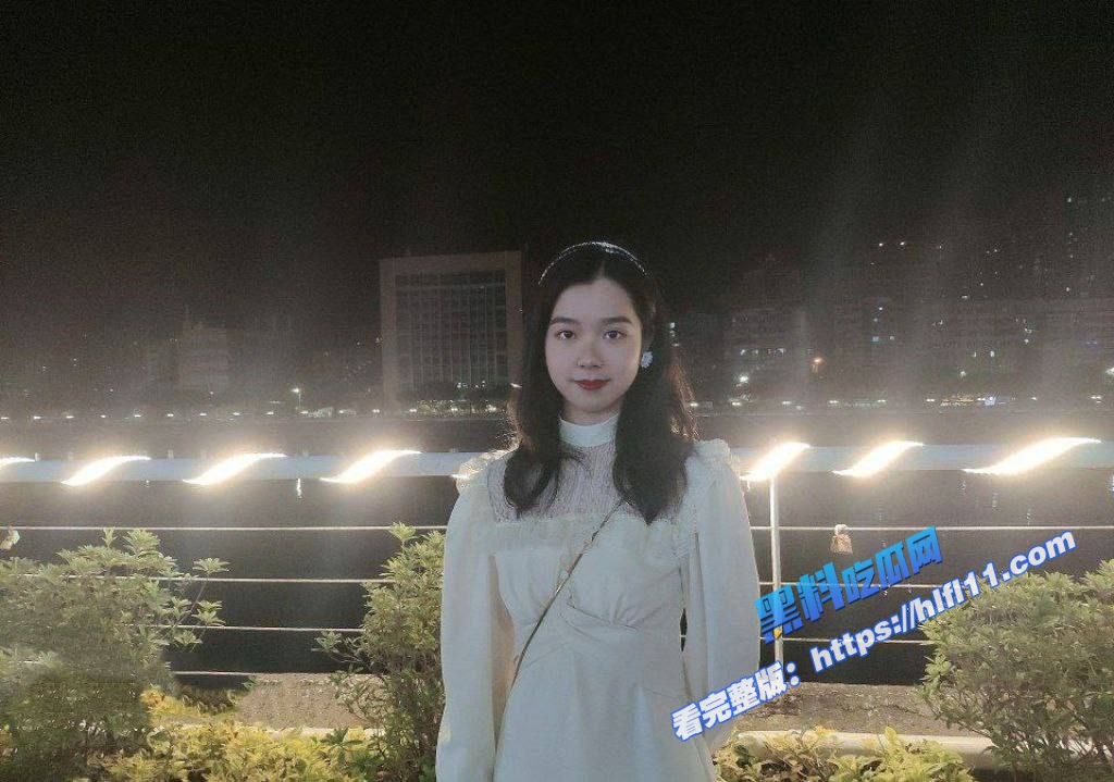 百度云盘泄密！甜美高颜值女学生下海 被榜一大哥各种调教 带着口塞疯狂骑乘大屌！4