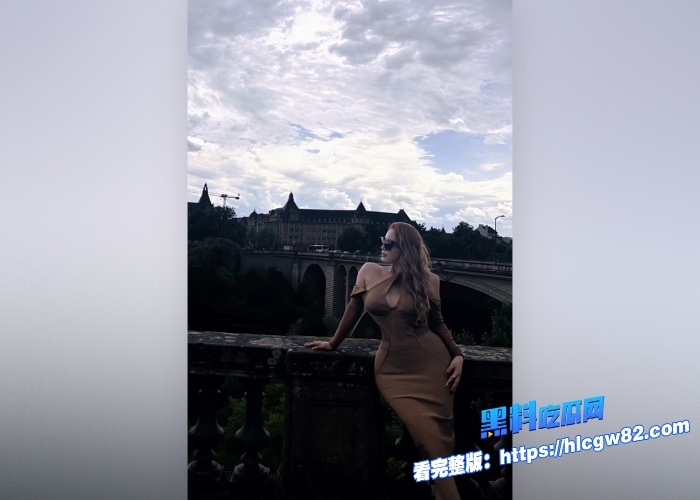 抖音网红肥臀巨乳坦克 丁老师 私密视频流出呻吟声诱惑无穷丝袜大长腿 后入骚穴被疯狂爆操直呼插的好深10 抖音网红肥臀巨乳坦克 丁老师 私密视频流出呻吟声诱惑无穷丝袜大长腿 后入骚穴被疯狂爆操直呼插的好深10
