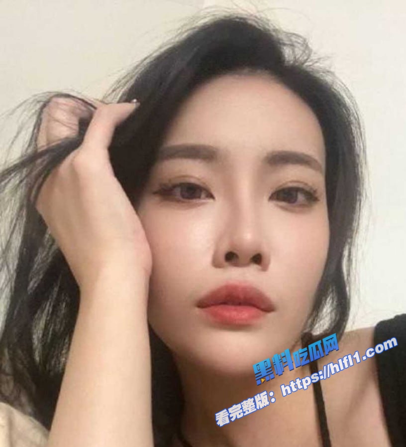 成都艺校教师 钟熙妹 白天是高冷教师 晚是淫荡母狗 性欲旺盛 被操的吐舌头！1
