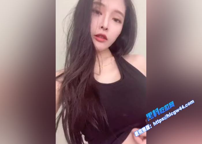 台湾高人气母狗 波衣 巨乳S型身材女神 会员视频曝光 近距离自慰骚穴1