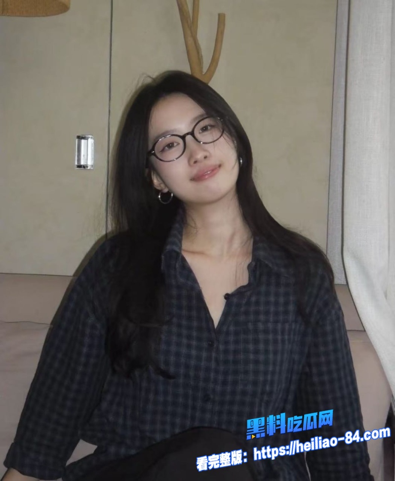 清纯女大学生刘茹2