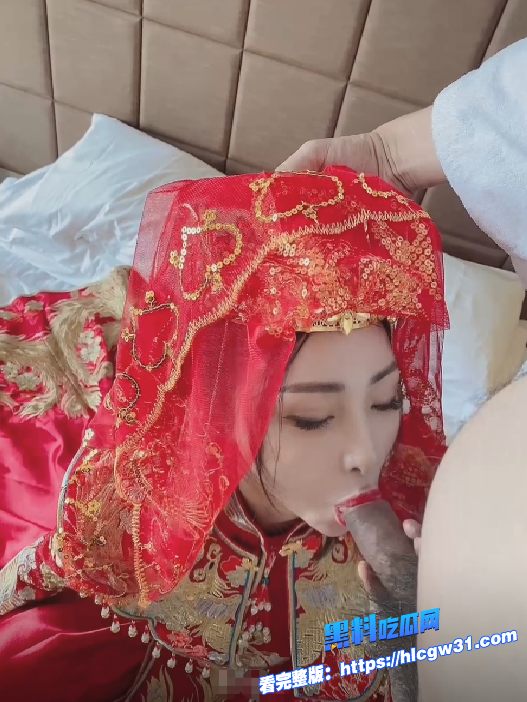 推特福利姬 兔兔 金主定制福利视频流出 角色扮演各种类型戴狗链给金主调教！图5_mosaic