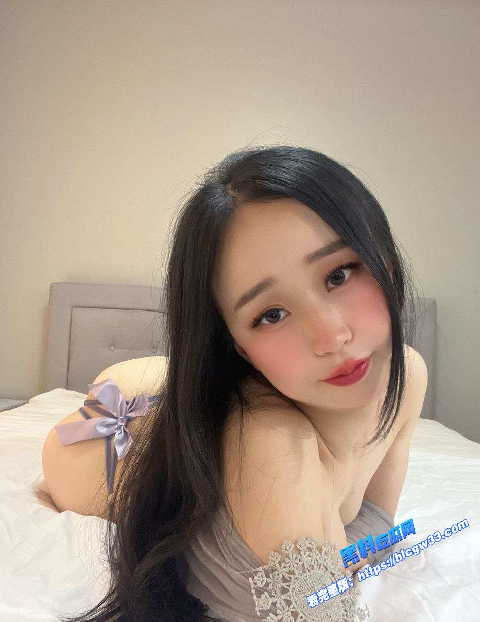 高颜值反差婊大学生私拍透明情趣珍珠内裤合集用假道具自慰发情结果把摄影师推倒舔鸡巴 图1 高颜值反差婊大学生私拍透明情趣珍珠内裤合集用假道具自慰发情结果把摄影师推倒舔鸡巴 图1