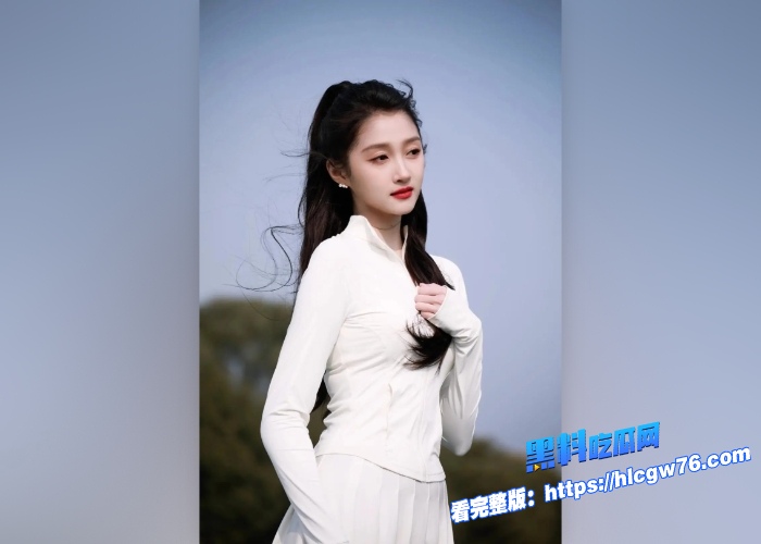 京圈格格关晓彤七夕没和鹿晗过冲上微博热搜那是因为她在豪华套房和红三代激情性爱 图7