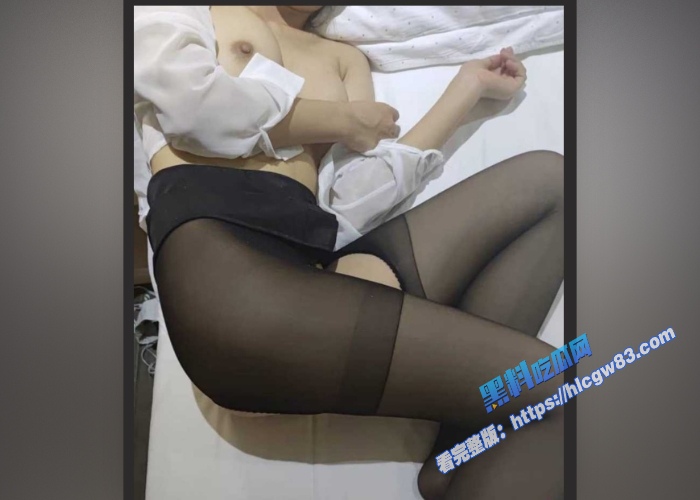长春学生妹阚悦铭背男友酒店被炮友调教三天三夜6 长春学生妹阚悦铭背男友酒店被炮友调教三天三夜6