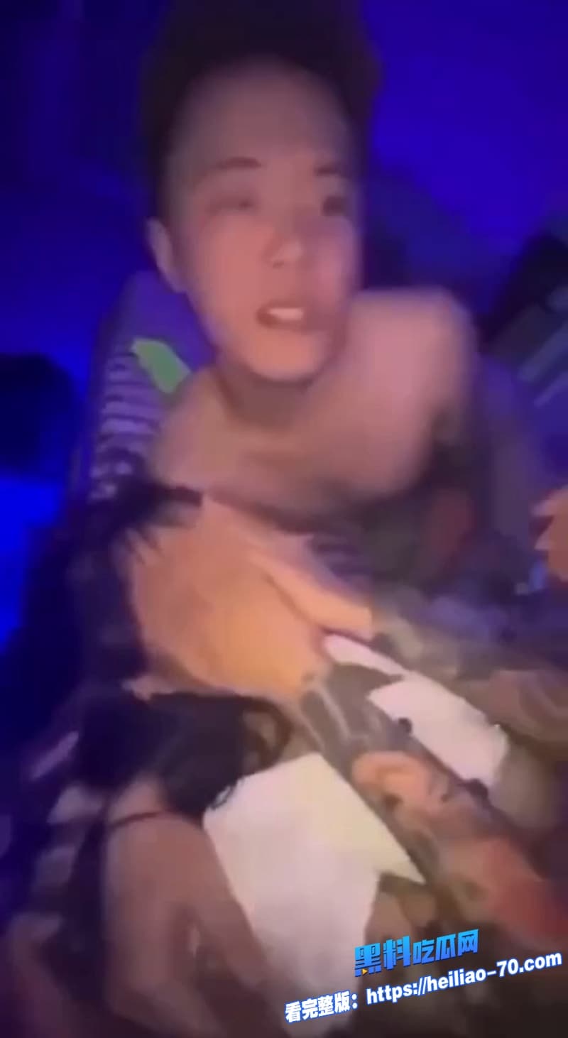 纹身精神小妹陈美娇1v7大战曝光被小伙们轮流无套内射调教榨精4 纹身精神小妹陈美娇1v7大战曝光被小伙们轮流无套内射调教榨精4