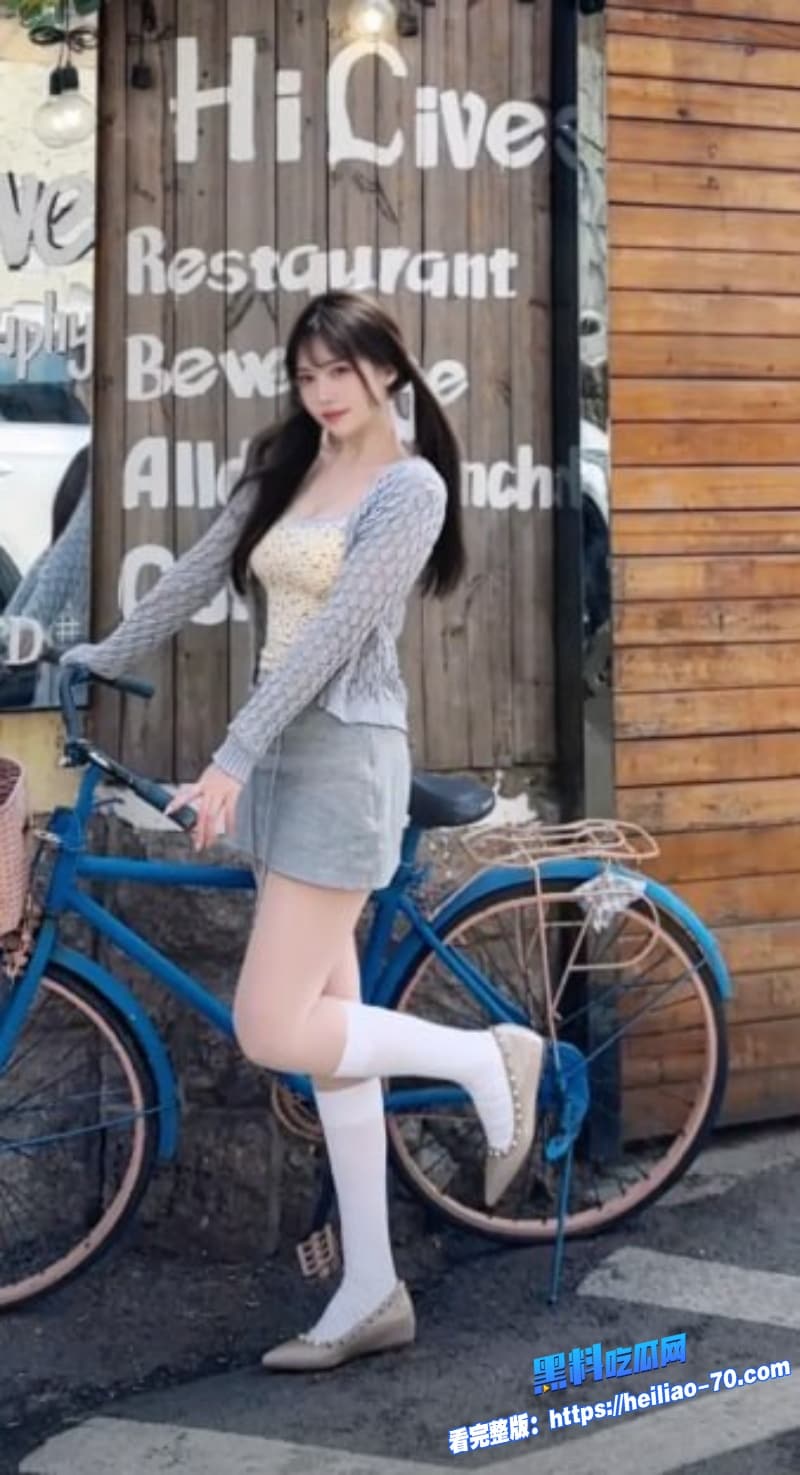 兔耳马尾美少女主动骑乘炮友18岁青春活力疯狂摇奶大秀7 兔耳马尾美少女主动骑乘炮友18岁青春活力疯狂摇奶大秀7