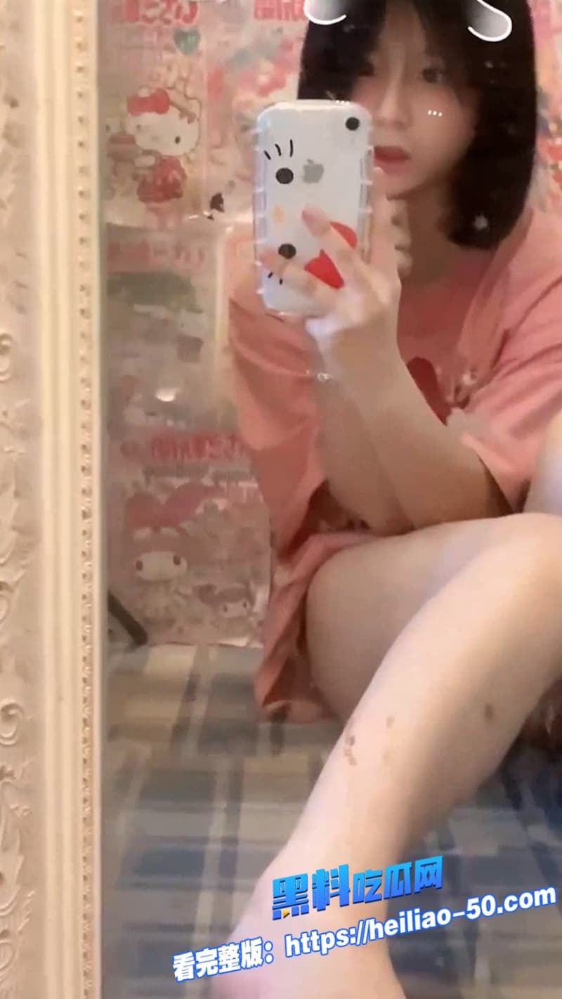 推特短发洛丽塔少女乌萌萌私密合集视频流出清纯反差大爆杀谁说可爱不能又嫩又骚 6