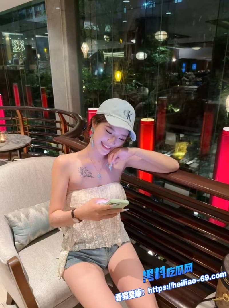 海角兄妹乱伦表妹一放假就跑来找我操逼迷糊醒来被她深喉口爆白虎嫩穴非常刺激3 海角兄妹乱伦表妹一放假就跑来找我操逼迷糊醒来被她深喉口爆白虎嫩穴非常刺激3