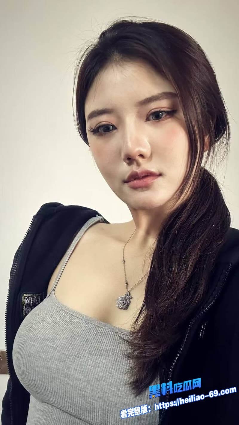 海角兄妹乱伦表妹一放假就跑来找我操逼迷糊醒来被她深喉口爆白虎嫩穴非常刺激6 海角兄妹乱伦表妹一放假就跑来找我操逼迷糊醒来被她深喉口爆白虎嫩穴非常刺激6