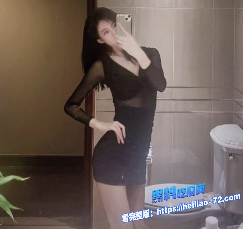 清纯颜值校花竟被前任爆出黑丝调教金主性爱视频4