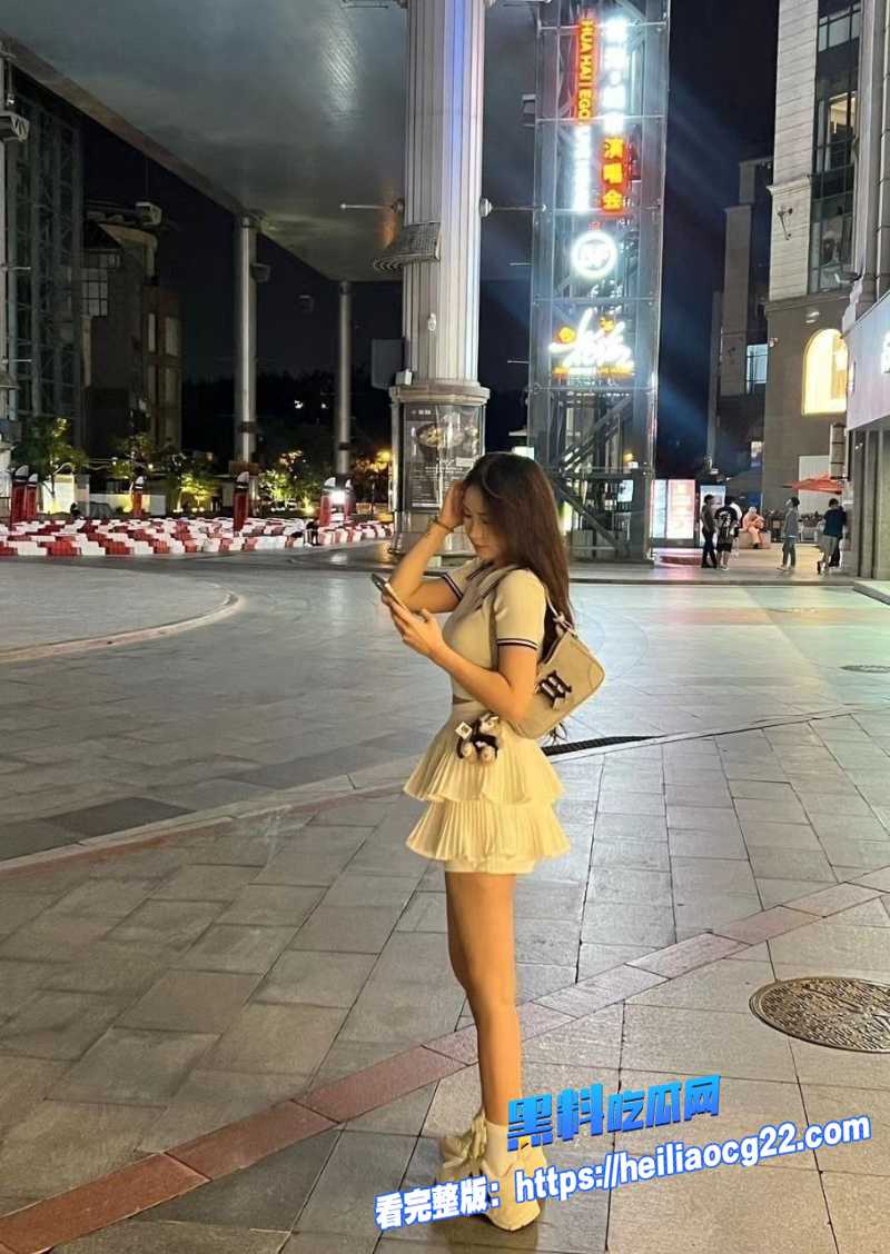反差婊精神小妹8