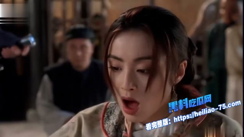AI魔改电影九品芝麻官古装美女张敏跪地狂舔巨屌白虎嫩穴被疯狂抽插画面清晰又诱惑1 AI魔改电影九品芝麻官古装美女张敏跪地狂舔巨屌白虎嫩穴被疯狂抽插画面清晰又诱惑1