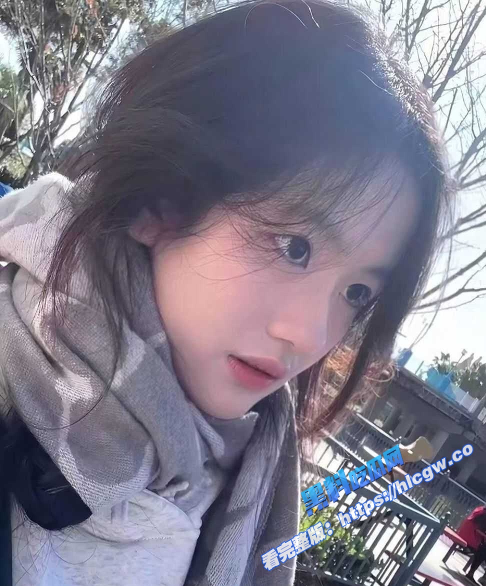 上海反差女大学生 张瑜璇 给男友发洗澡自慰视频 爆炸身材美乳嫩穴！2