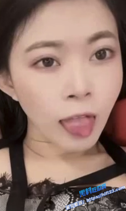 抖音大奶网红 毛毛大王耶 会员福利视频流出 一字马绝活御姐 多毛性感丝袜自慰！2