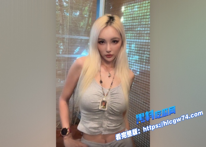 抖音26万粉颜值网红梦楠早期一对一金主裸聊私拍曝光前龙珠平台人气女主播各种发骚上演极致诱惑乳晕好性感 图3 抖音26万粉颜值网红梦楠早期一对一金主裸聊私拍曝光前龙珠平台人气女主播各种发骚上演极致诱惑乳晕好性感 图3
