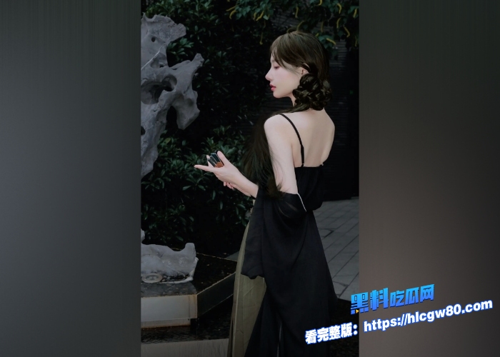 海角乱伦端午节苗条性感妹妹打扮成粽子勾引亲哥粽叶裹住肉棒口交撩起欲火后嫩穴得到滋养满意极了10