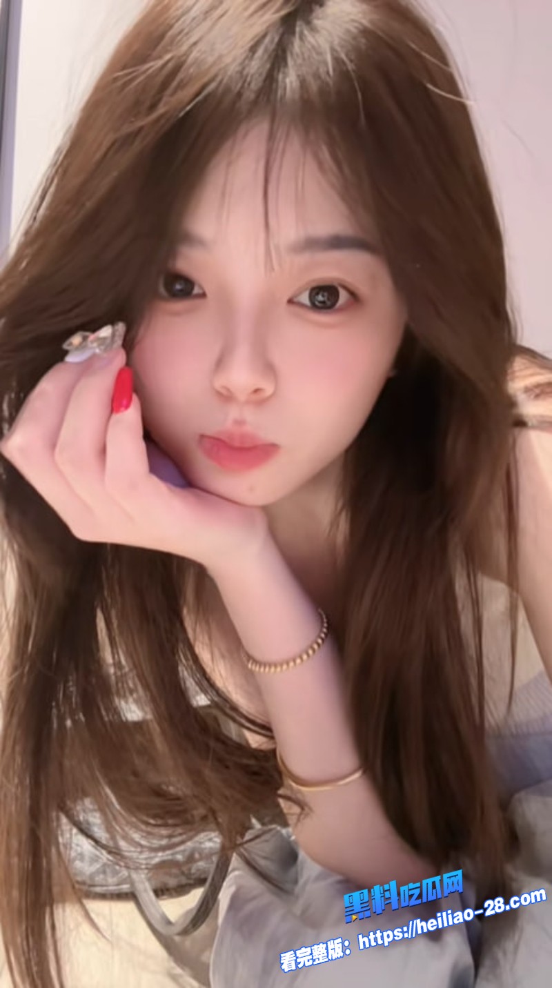玩物直播女王阿月教训放鸽子的闺蜜直接把她绑起来各种玩弄惩罚2