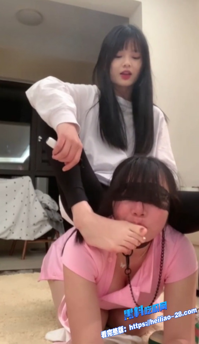 玩物直播女王阿月教训放鸽子的闺蜜直接把她绑起来各种玩弄惩罚9