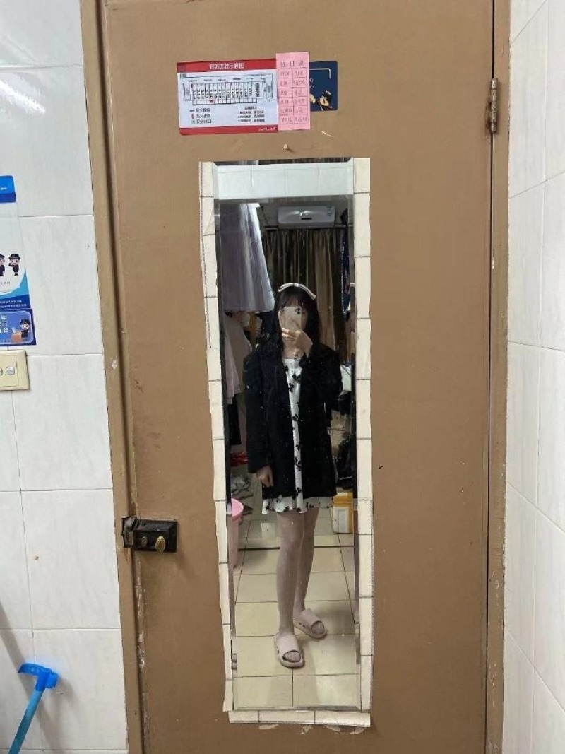广西玉林第一渣女梁凰容出轨事件7 广西玉林第一渣女梁凰容出轨事件7