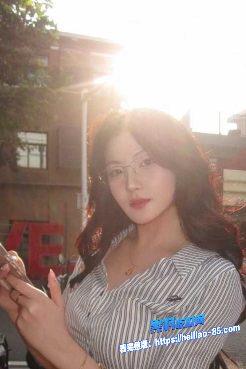 温文尔雅女神姐姐 蔡思林 分手后惨遭前男友曝光不雅视频 无套中出爆操到高潮腿软！8