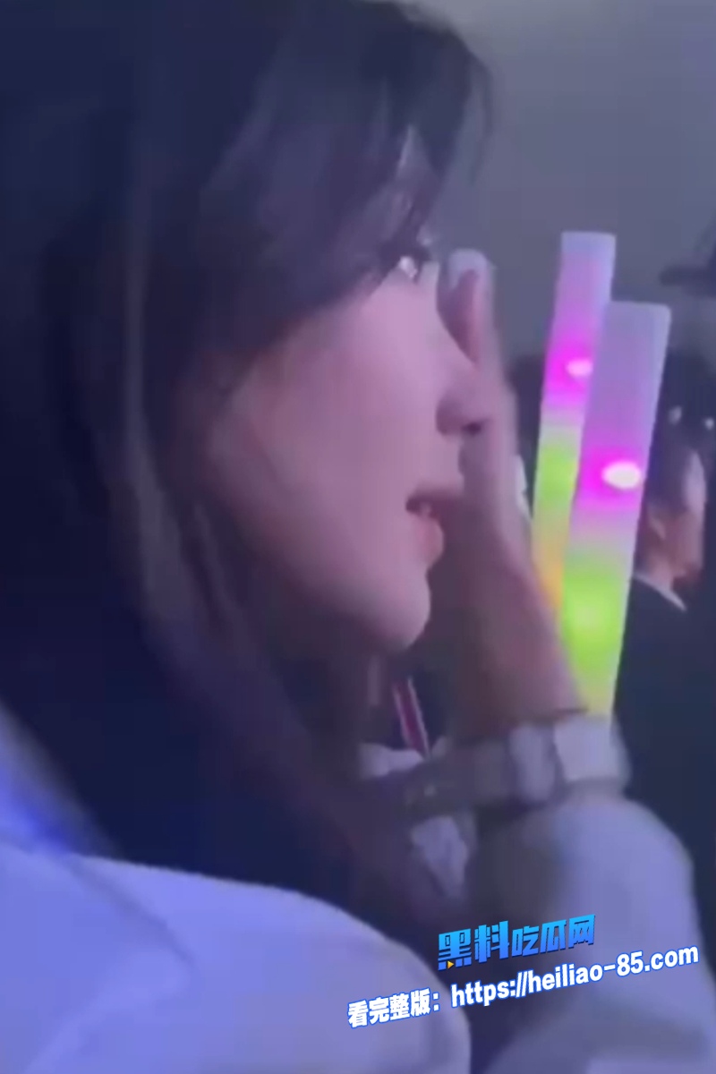温文尔雅女神姐姐 蔡思林 分手后惨遭前男友曝光不雅视频 无套中出爆操到高潮腿软！1