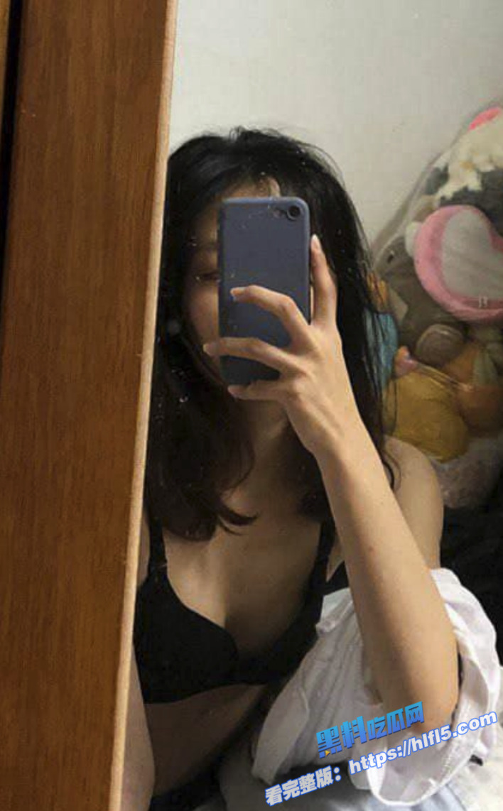 湖南美术学院校花 范琳琳 和男友啪啪不雅视频曝光 颜射吃精口活一流！1