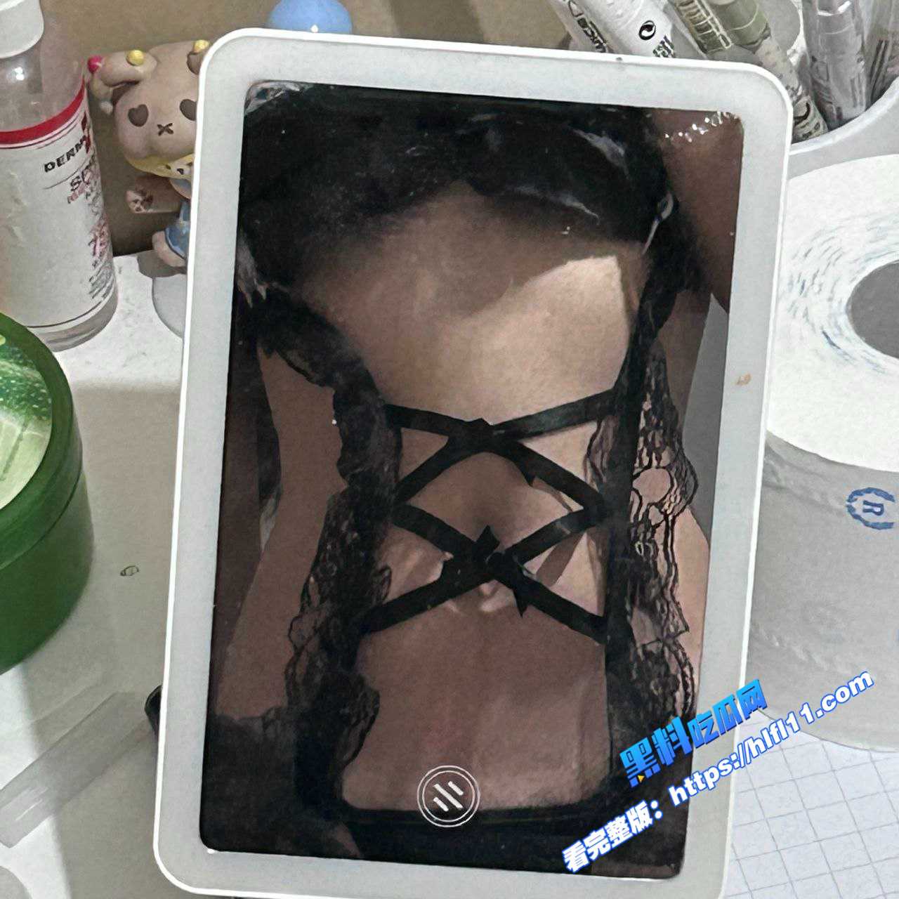 舞蹈系女大学生 瑜伽馆老师 被金主调教从清纯女神沦为骚母狗 私密自慰视频泄密流出4