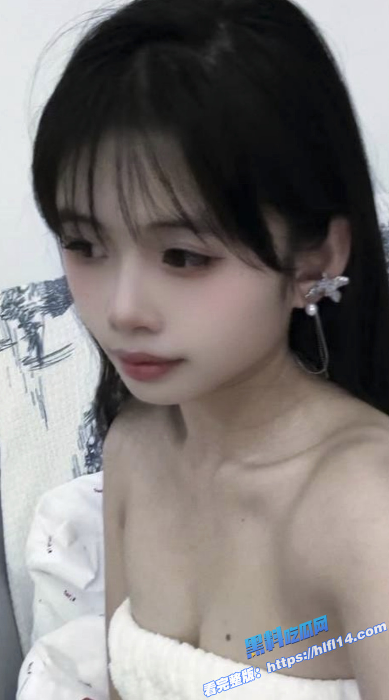 极品母狗反差 女大学生 床上功夫一流果然眼镜不是白带的！3