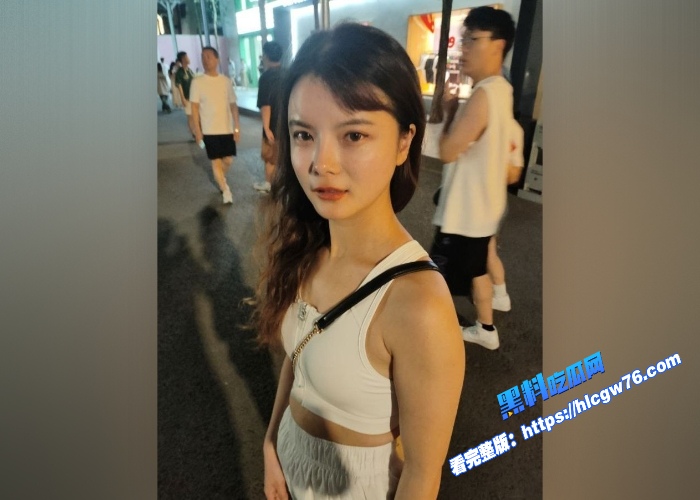 瓜友投稿坐标广深圳刚刚认识不到一个月的少妇同事白天被我艹完带着满逼的精液回去让他老公插 图2 瓜友投稿坐标广深圳刚刚认识不到一个月的少妇同事白天被我艹完带着满逼的精液回去让他老公插 图2