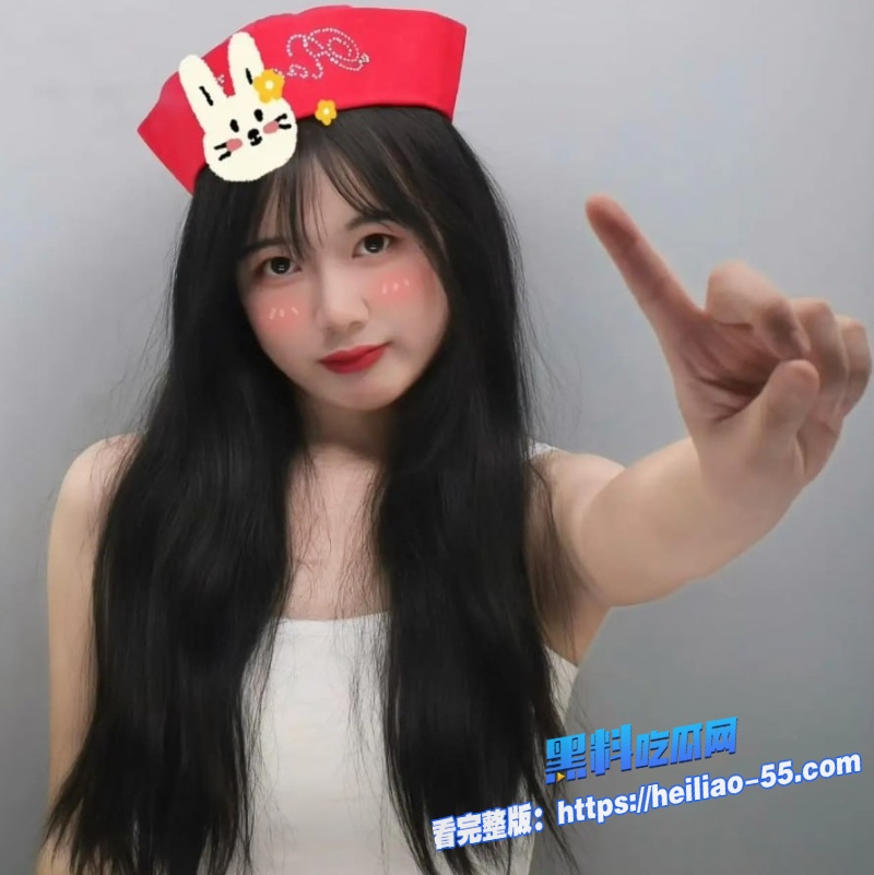 极品小女友黄播半推半就欲拒还迎慢慢插入嫩穴到主动骑乘狂摇4