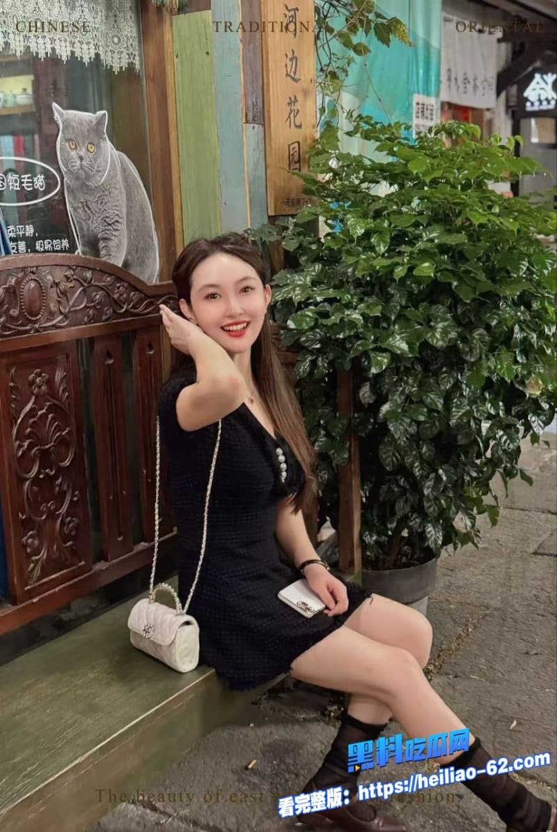 酒量惊人的老婆酒店醉酒车轮战老公先操骚逼再换朋友轮奸第二天直呼逼好疼2