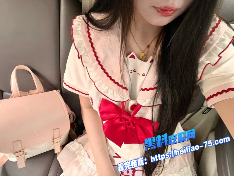 极品一线天女大学生被金主无套狂干12 极品一线天女大学生被金主无套狂干12