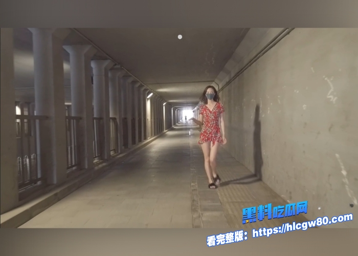 户外露出届天花板北京天使DensTinon素人美女接受主人的任务北京永定门露出4