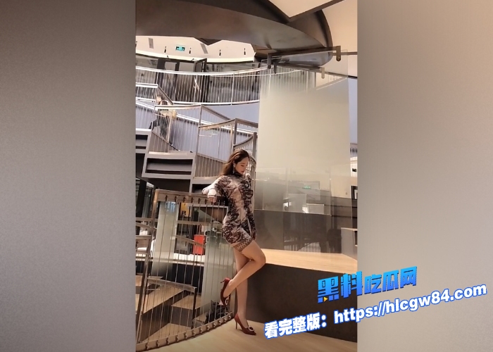 巨乳健身网红丁老师不雅视频合集百变开档秀极品肥臀淫穴让金主无套猛操欲罢不能9 巨乳健身网红丁老师不雅视频合集百变开档秀极品肥臀淫穴让金主无套猛操欲罢不能9
