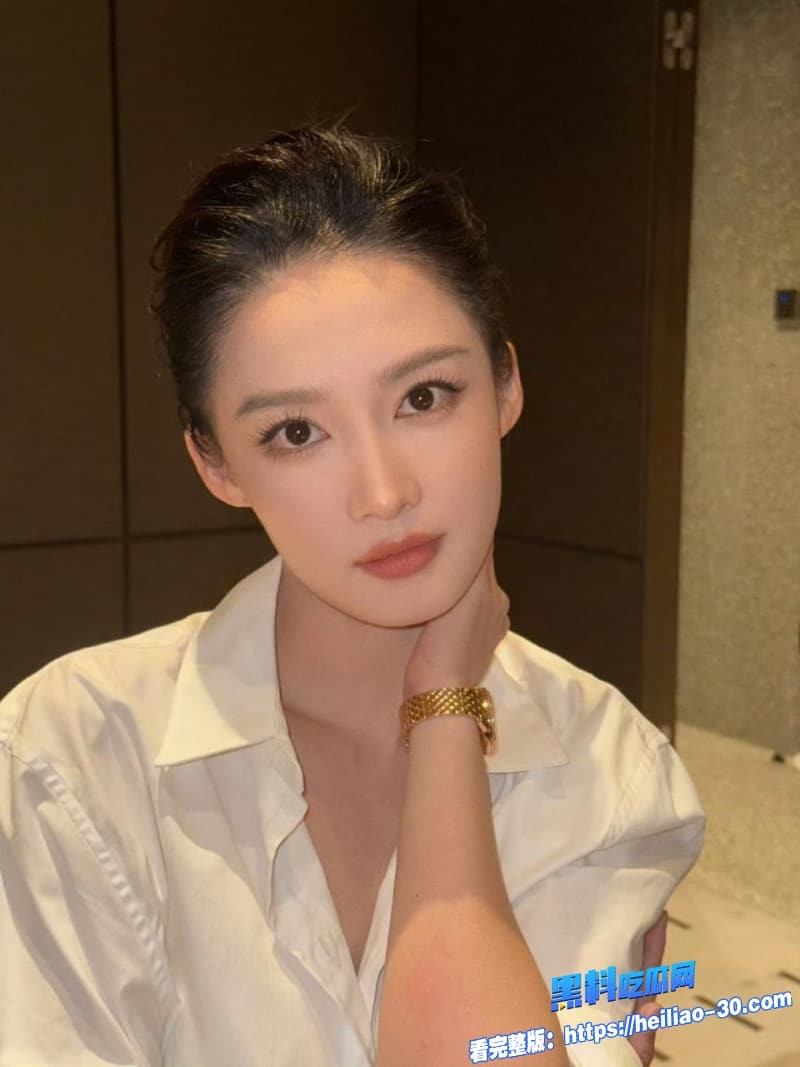 知名演员李沁被爆私生活混乱陪睡导演与杨洋邓伦雷军等人有染 多次堕胎每睡一次10万补偿震撼全网 47