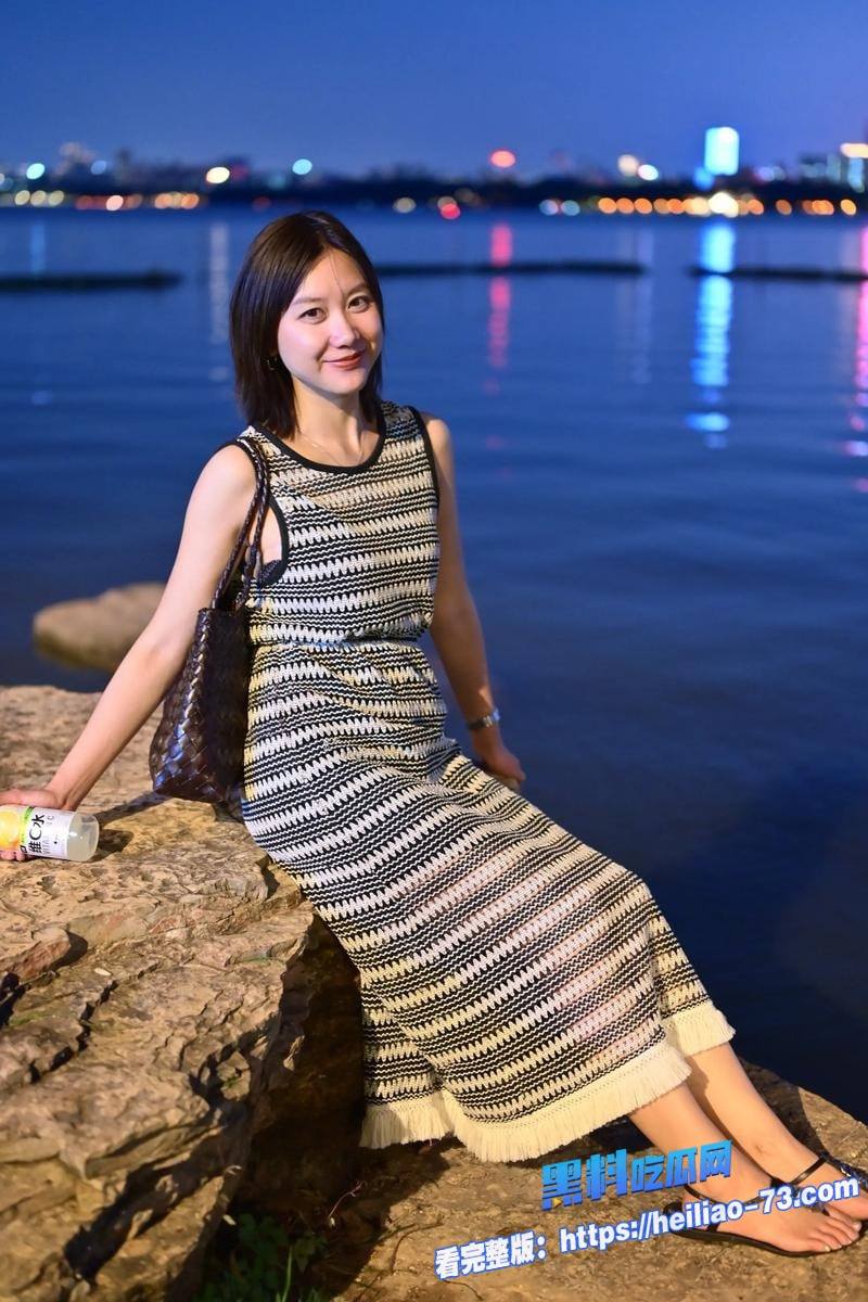 海角乱伦精虫上脑的禽兽儿子忍不住内射熟妈骚逼后被骂却越操越猛2 海角乱伦精虫上脑的禽兽儿子忍不住内射熟妈骚逼后被骂却越操越猛2