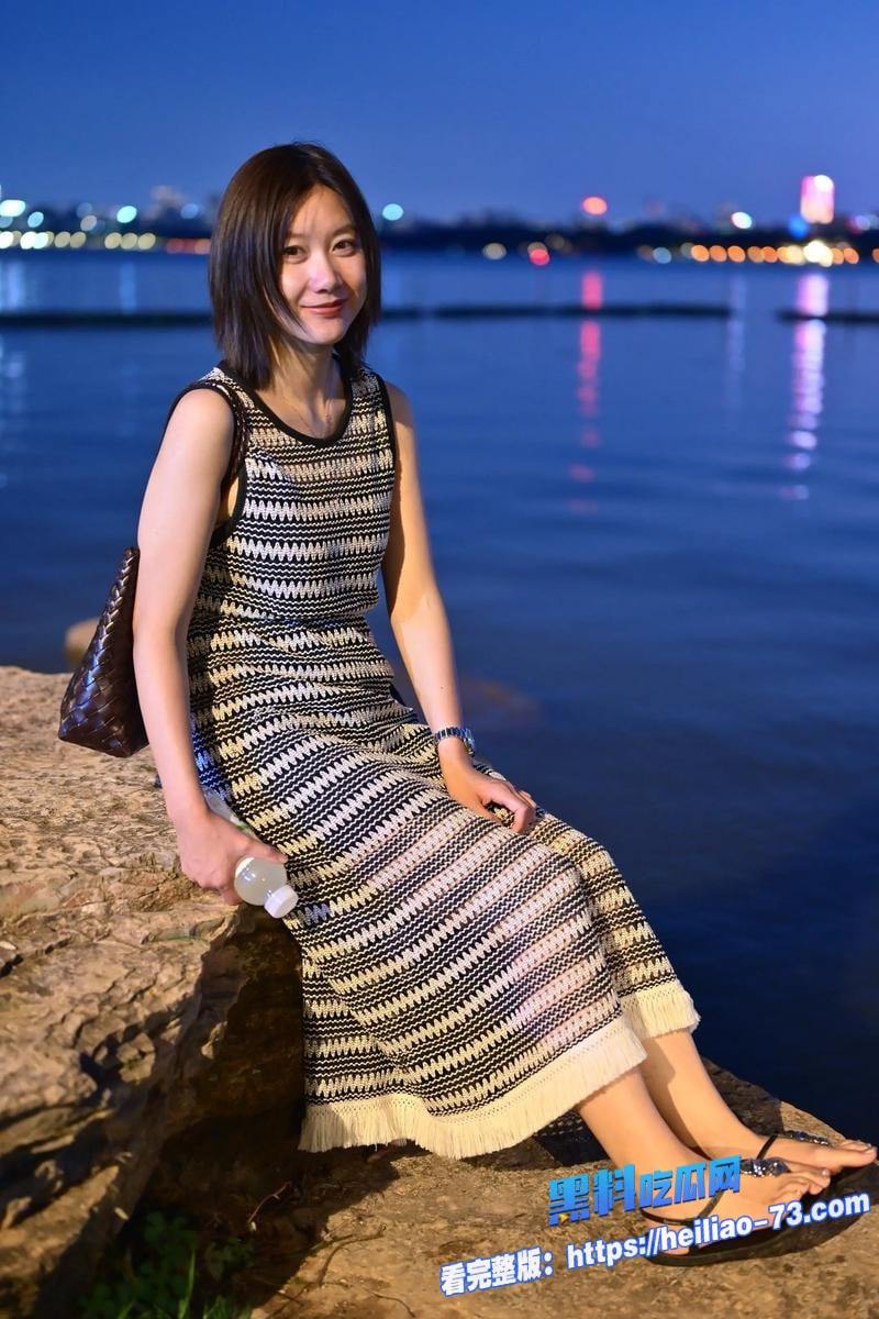 海角乱伦精虫上脑的禽兽儿子忍不住内射熟妈骚逼后被骂却越操越猛4 海角乱伦精虫上脑的禽兽儿子忍不住内射熟妈骚逼后被骂却越操越猛4