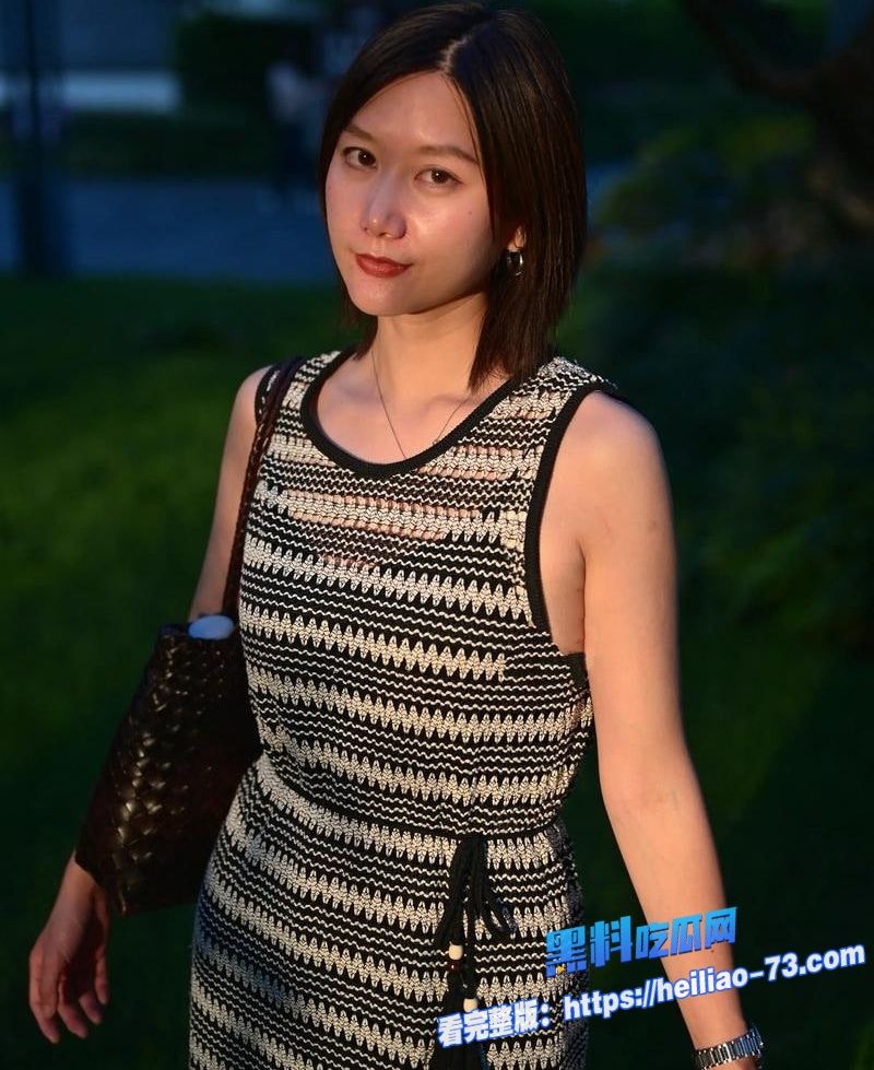 海角乱伦精虫上脑的禽兽儿子忍不住内射熟妈骚逼后被骂却越操越猛5 海角乱伦精虫上脑的禽兽儿子忍不住内射熟妈骚逼后被骂却越操越猛5