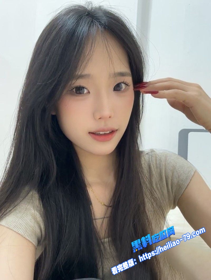 和平精英前职业选手 若败 最惨绿帽瓜曝光 女友劈腿与现役JDG选手 苏楠 私密视频流出图13 和平精英前职业选手 若败 最惨绿帽瓜曝光 女友劈腿与现役JDG选手 苏楠 私密视频流出图13