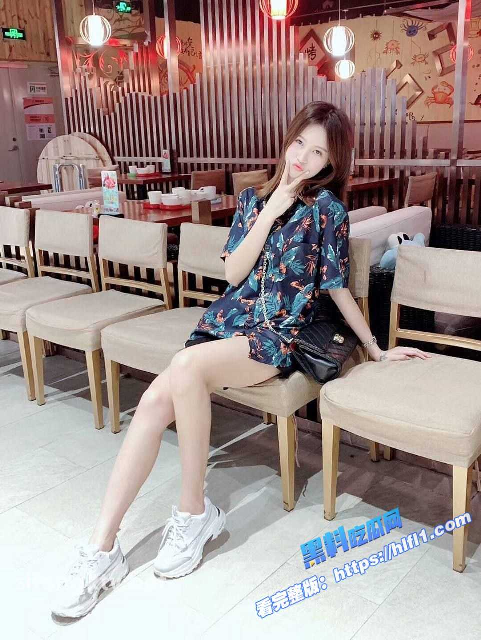 御姐女神 刘思琪 酒店幽会富二代穿上高跟肉丝开裆丝袜 等着挨屌！2