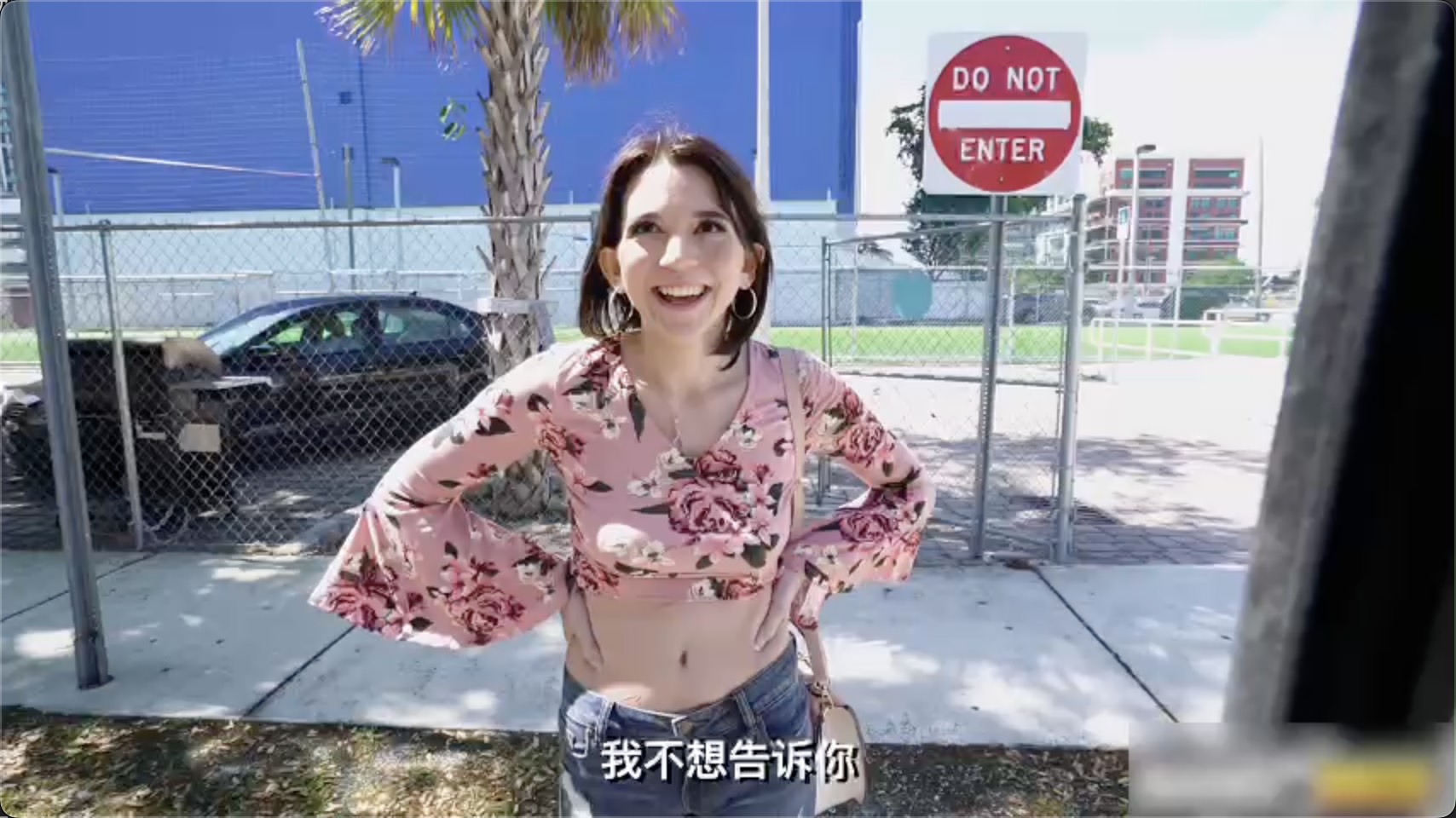 捷克街头搭讪-为了9000美金提供性服务背叛男友,最后人财两空被丢在野外笑死了1 捷克街头搭讪-为了9000美金提供性服务背叛男友,最后人财两空被丢在野外笑死了1