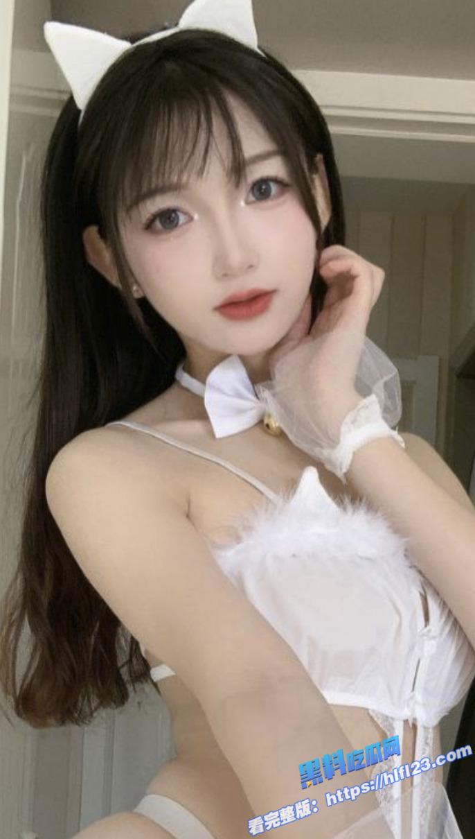 高颜值福利姬 猫小娴 最新写真福利合集 极品尤物 无毛白虎一线天 带你近距离欣赏美鲍！ 4