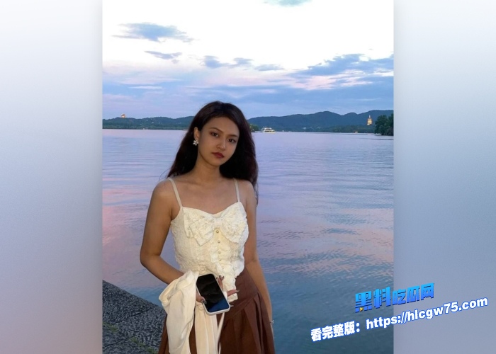 小红书美艳少妇素人被大神私信线下约炮曝光视频看来平时也是骚逼难耐的母狗在床上贪婪的享受大屌 图1 小红书美艳少妇素人被大神私信线下约炮曝光视频看来平时也是骚逼难耐的母狗在床上贪婪的享受大屌 图1
